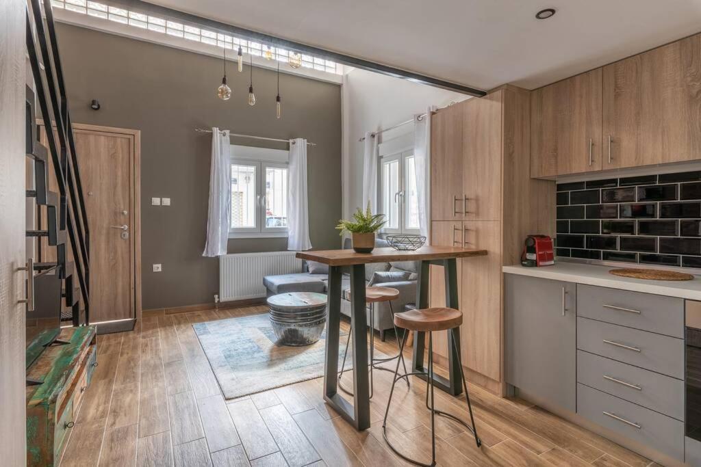 Appartamento Industrial Loft Near Seaside W 200Mbps Salonicco Esterno foto