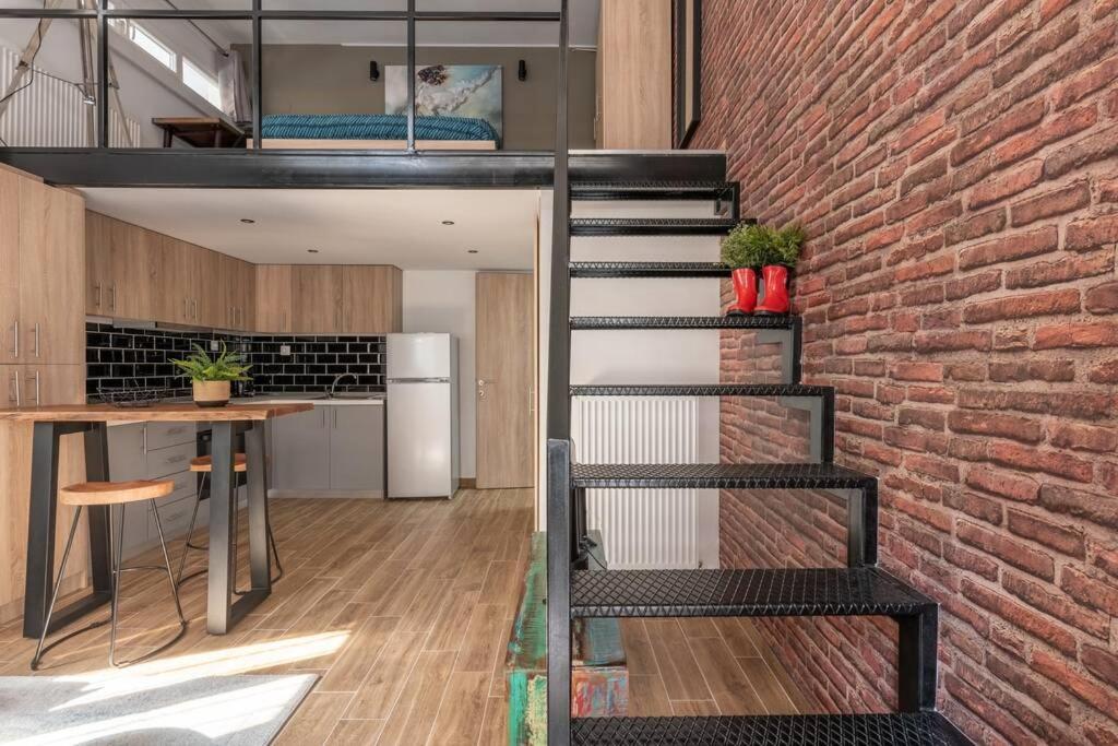 Appartamento Industrial Loft Near Seaside W 200Mbps Salonicco Esterno foto