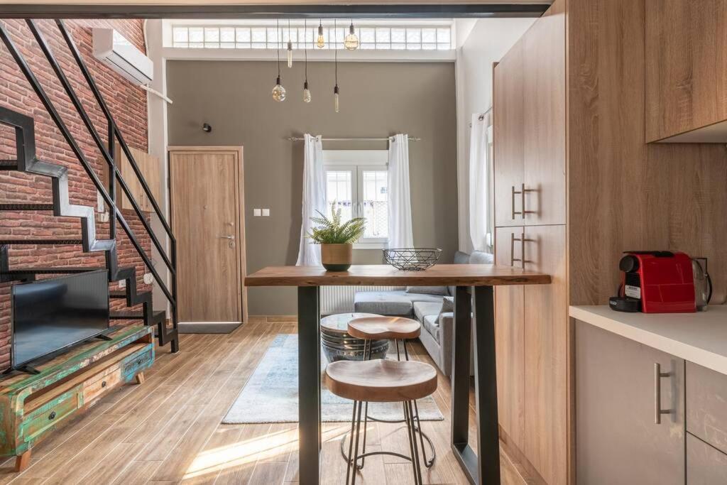 Appartamento Industrial Loft Near Seaside W 200Mbps Salonicco Esterno foto