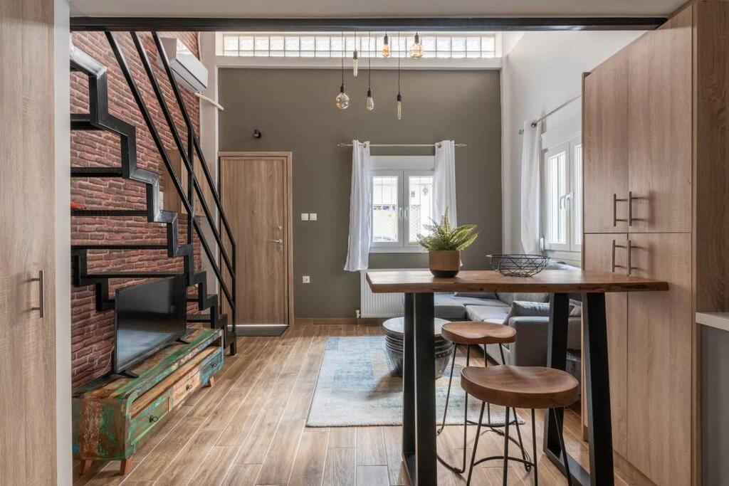 Appartamento Industrial Loft Near Seaside W 200Mbps Salonicco Esterno foto