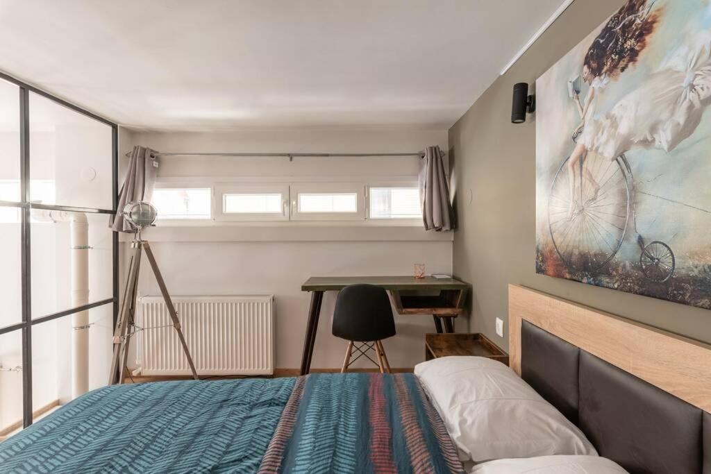 Appartamento Industrial Loft Near Seaside W 200Mbps Salonicco Esterno foto